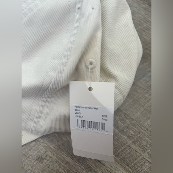 Vuori Hat NWT corduroy color bone - Picture 4 of 7